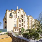 Joyas Apartment